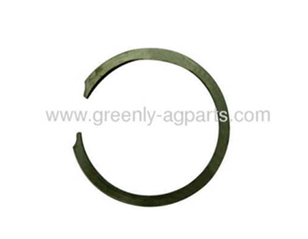 John Deere disc bearing retaining ring A32184 