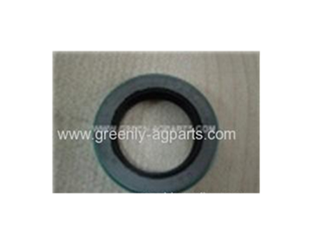 Case-IH chain drive gathering oil seal 381721R91 